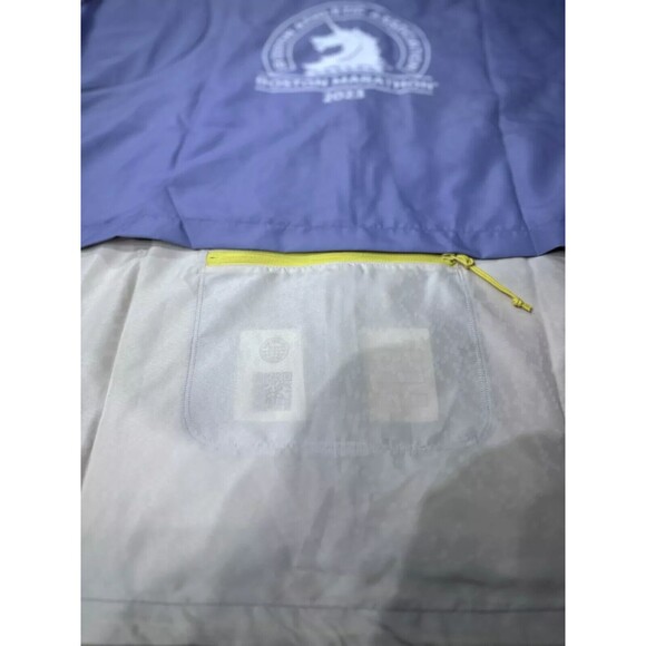 Adidas 2023 Boston Marathon Windbreaker Jacket HY0267 Purple Women's Large NEW - Picture 13 of 16